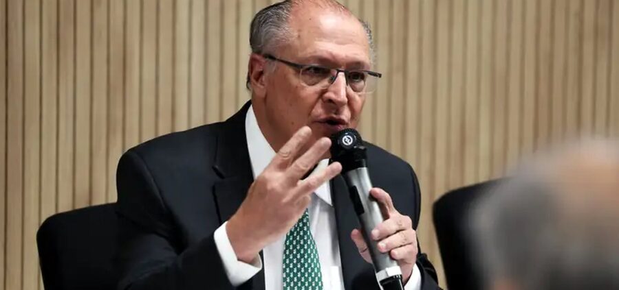 Alckmin ataca ‘supersalários’ e defende um novo ajuste fiscal