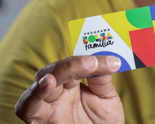 Bolsa Família com reajuste começa a ser pago nesta segunda-feira