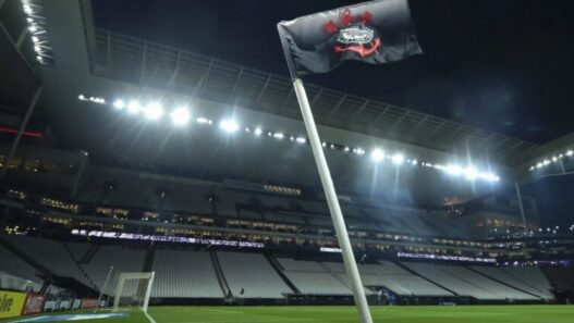 Corinthians x Vitória: onde assistir, prováveis escalações e arbitragem