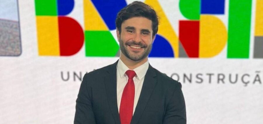 Deputado eleito Pedro Rousseff sofre acidente de carro em Minas Gerais