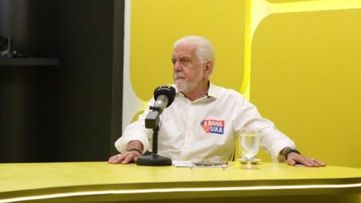 Jaques Wagner defende reeleição de Lula e destaca mobilização nas redes